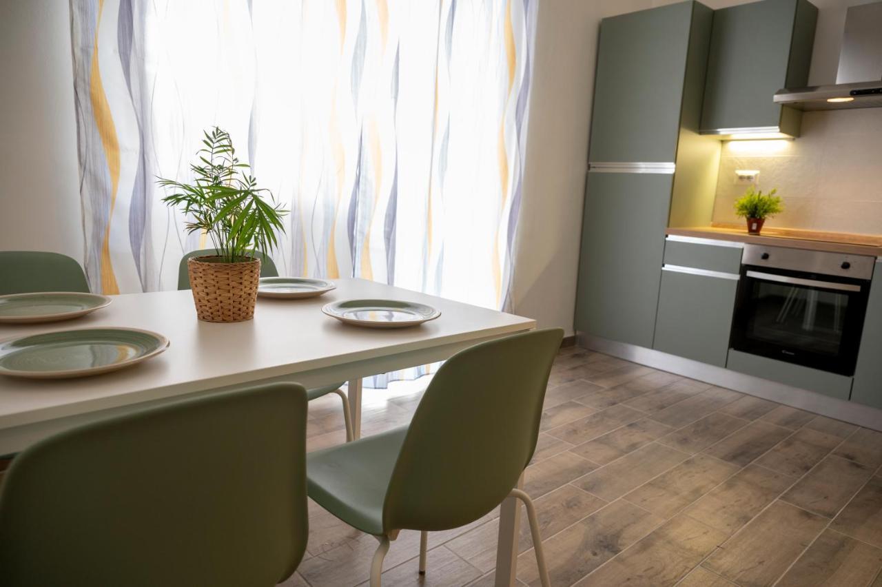 Antica Dogana Apartments Maestrale Terracina Eksteriør billede