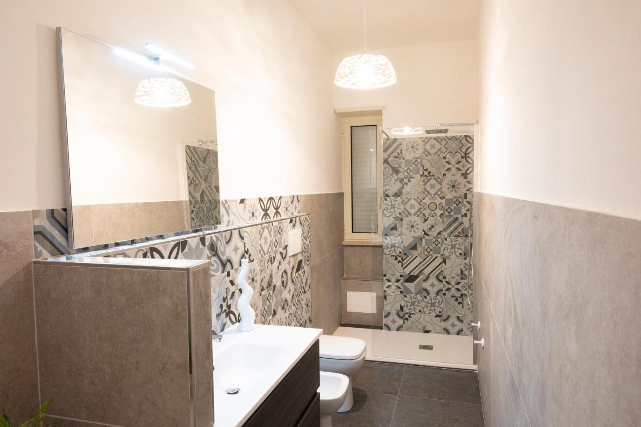 Antica Dogana Apartments Maestrale Terracina Eksteriør billede