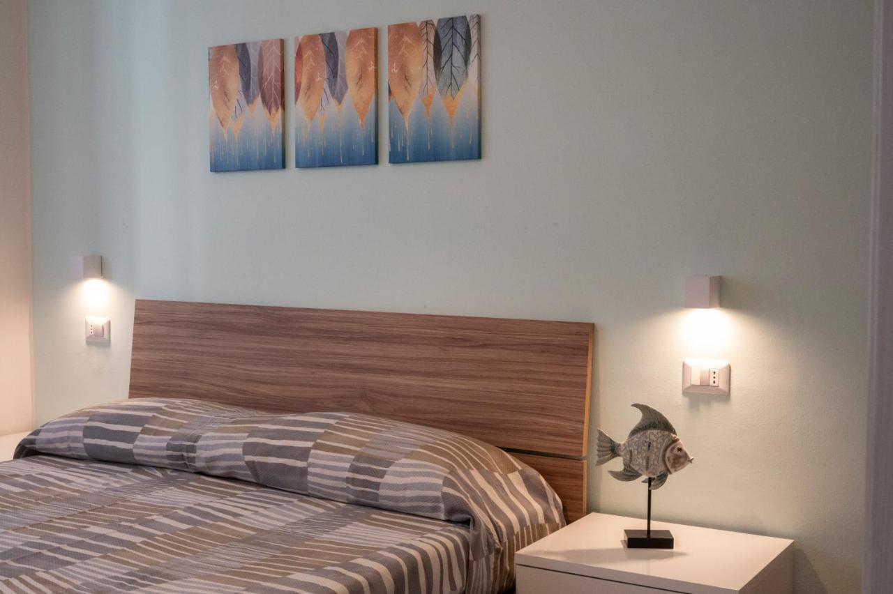 Antica Dogana Apartments Maestrale Terracina Eksteriør billede